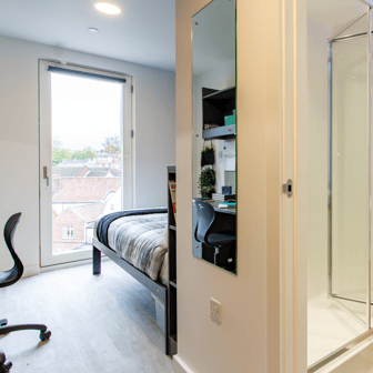 Standard En Suite - Image 4